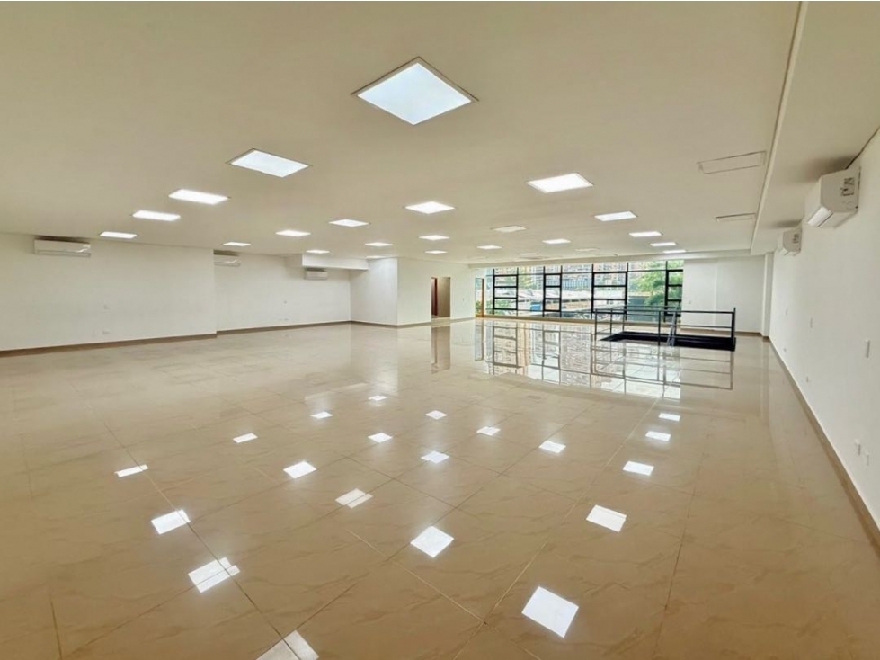ARRIENDO OFICINA EN MEDELLÍN, BARRIO COLOMBIA
