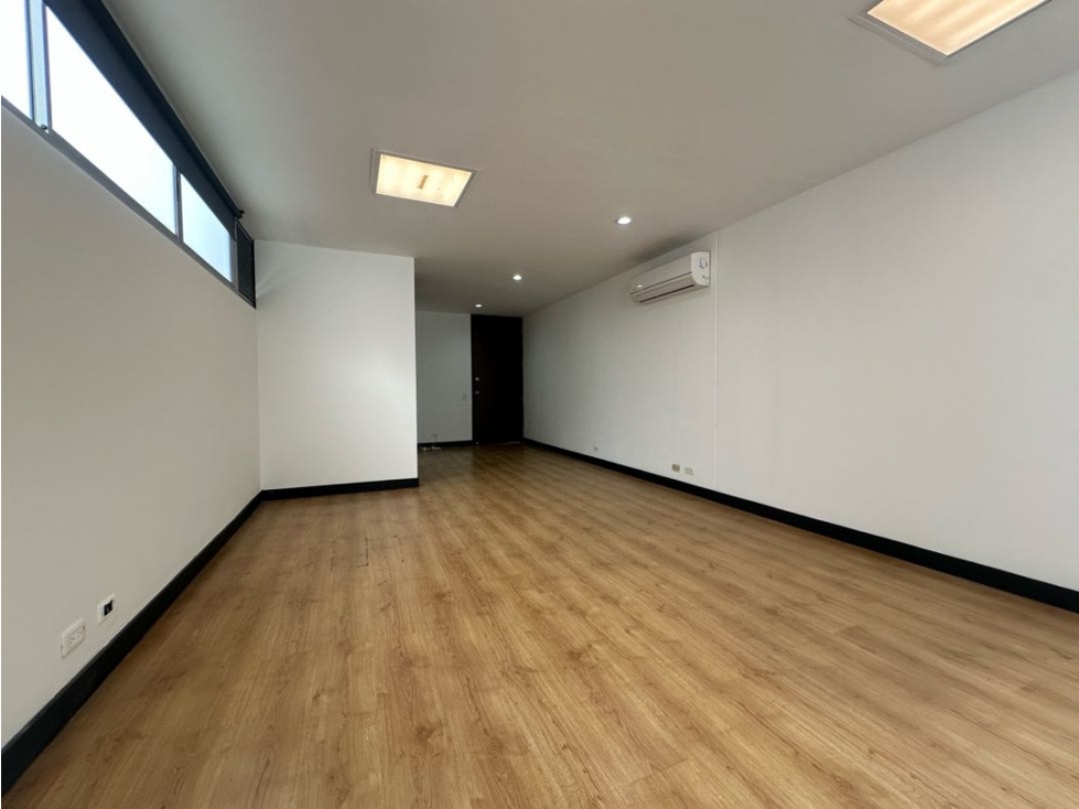 Arriendo Oficina en Milla de Oro — foto 3