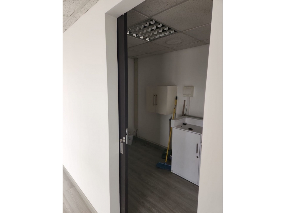 ARRIENDO | Oficina en north point - 4