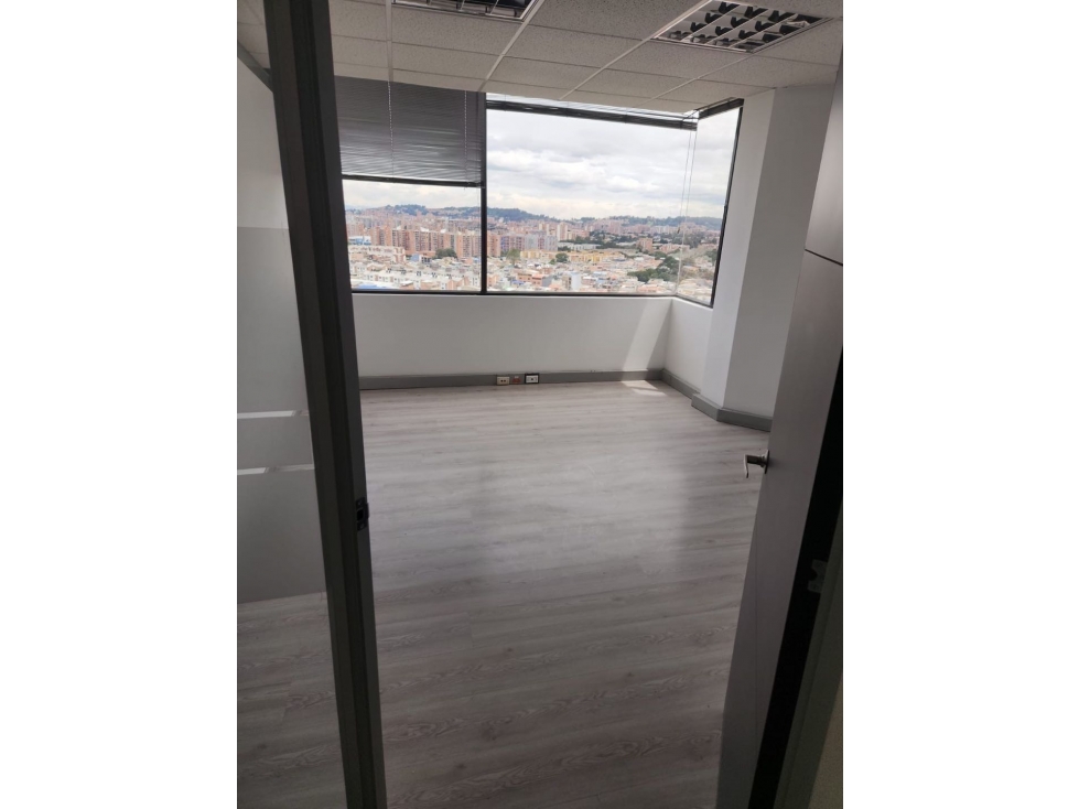 ARRIENDO | Oficina en north point - 5