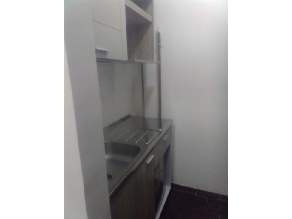 Arriendo oficina independiente en poblado — foto 5