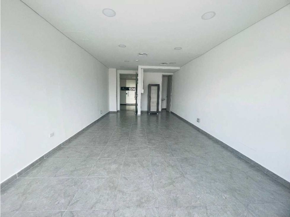 VENDO OFICINA ENVIGADO. CENTRO EMPRESARIAL - 4