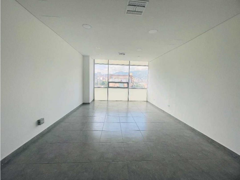 VENDO OFICINA ENVIGADO. CENTRO EMPRESARIAL - 6