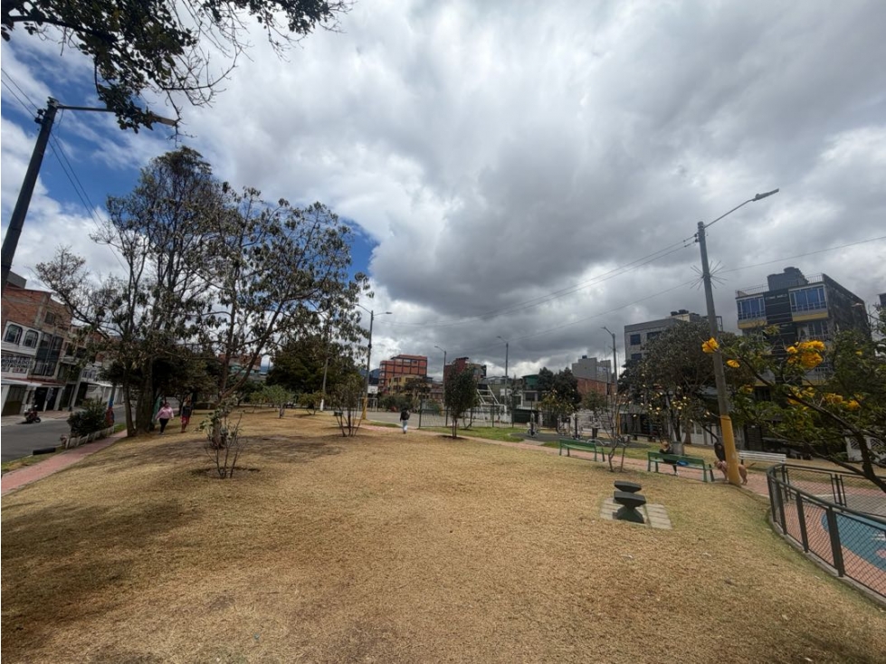 ARRIENDO OFICINA LOS ANGELES LOCALIDAD PUENTE ARANDA EN BOGOTA — foto 3