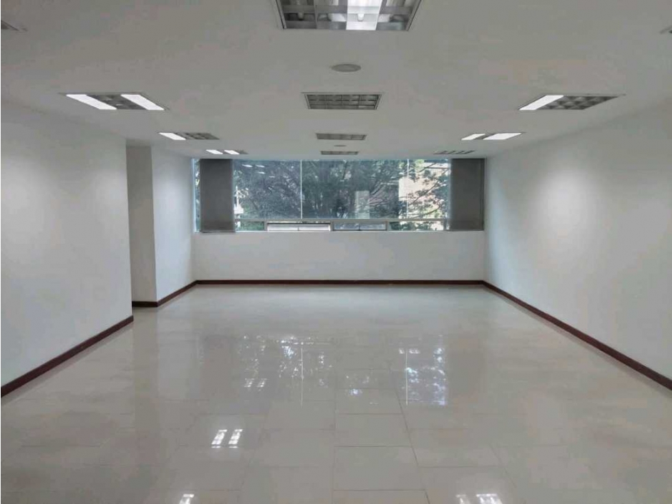 Arriendo oficina Milla de Oro Poblado