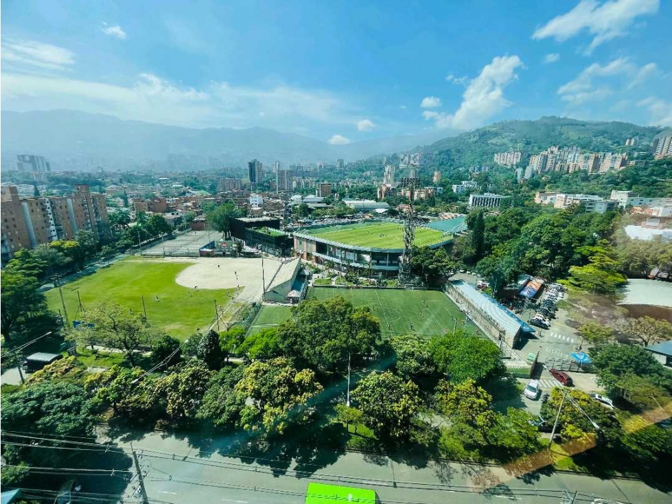 ARRIENDO OFICINA PARA CONSULTORIO. ENVIGADO - 2