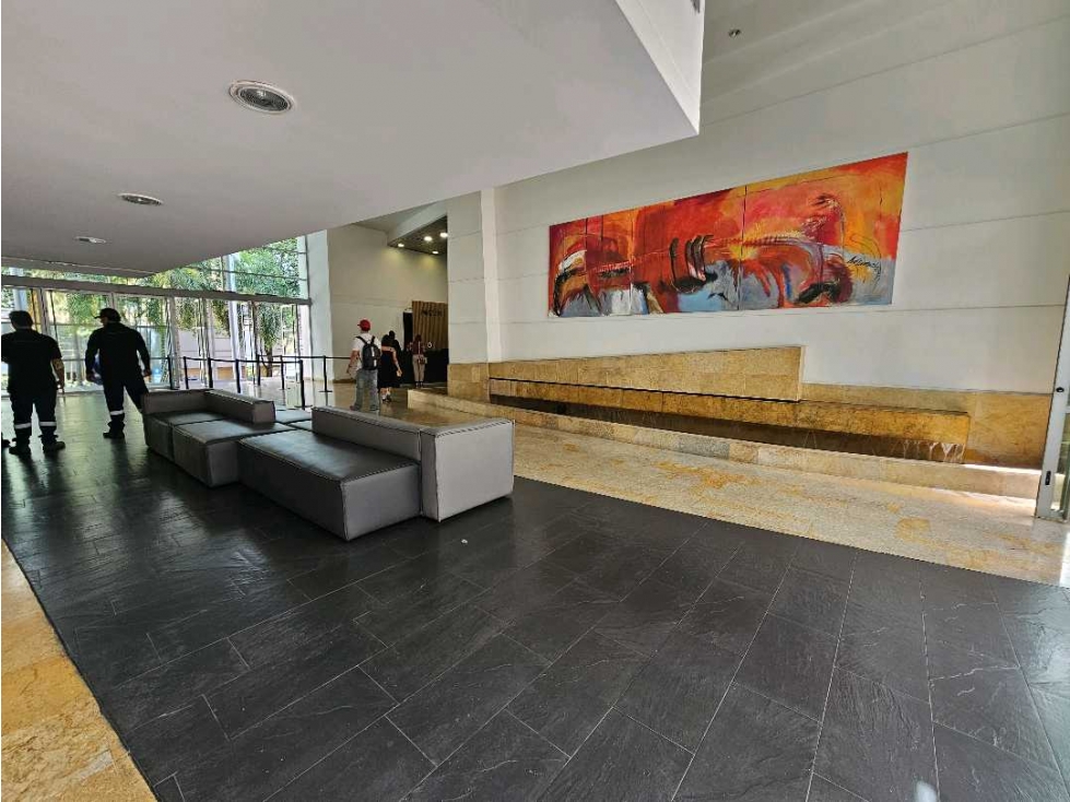 ARRIENDO OFICINA POBLADO. Cerca C.C Santa fe — foto 4