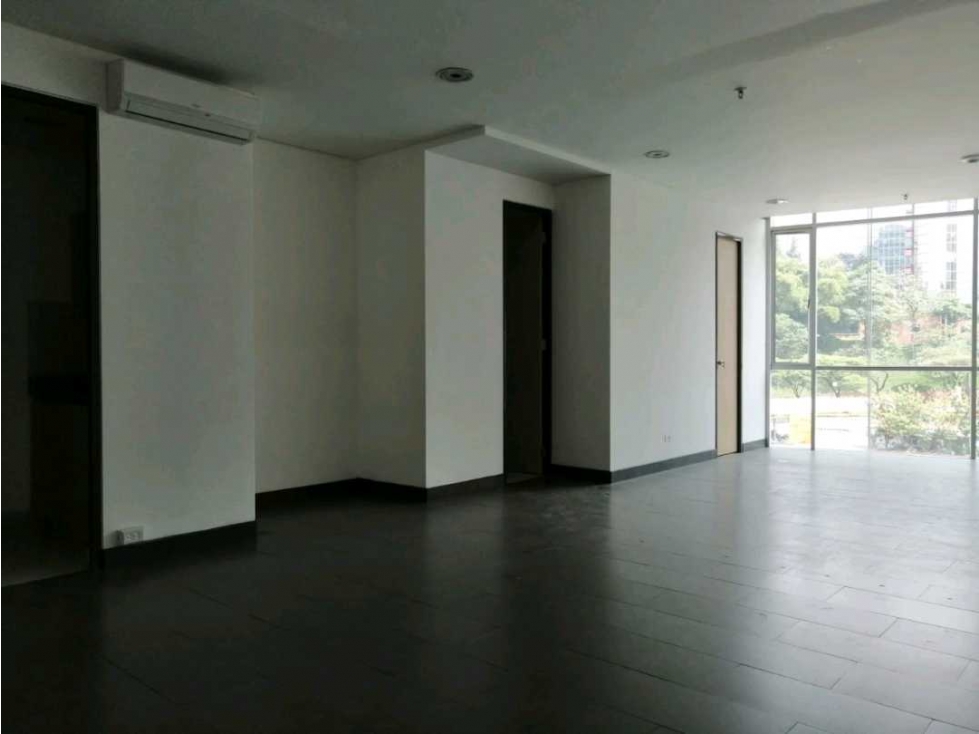Arriendo oficina poblado manila