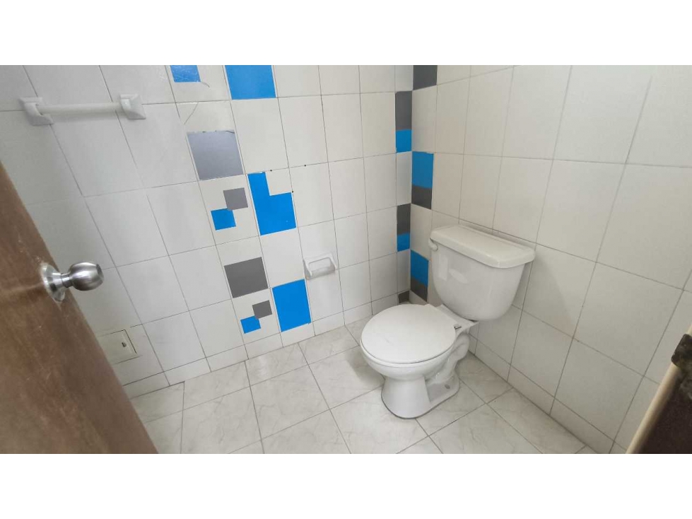 ARRIENDO | OFICINA SAN FELIPE 70 M² CERCA A TRANSMILENIO CALLE 80 — foto 2