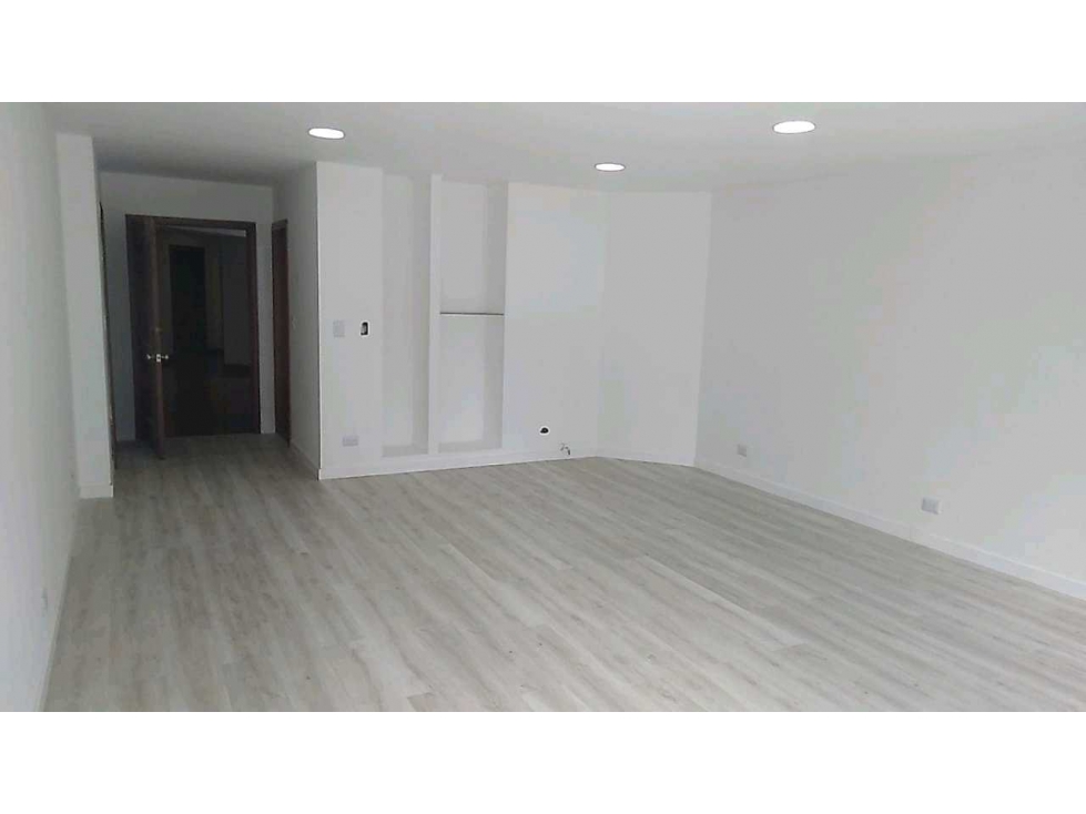 ARRIENDO OFICINA SANTA BARBARA BOGOTA — foto 2