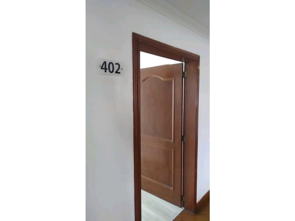 ARRIENDO OFICINA SANTA BARBARA BOGOTA — foto 4