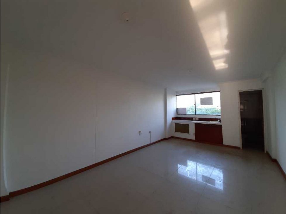 ARRIENDO O VENDO OFICINA EDIFICIO AGORA - 4