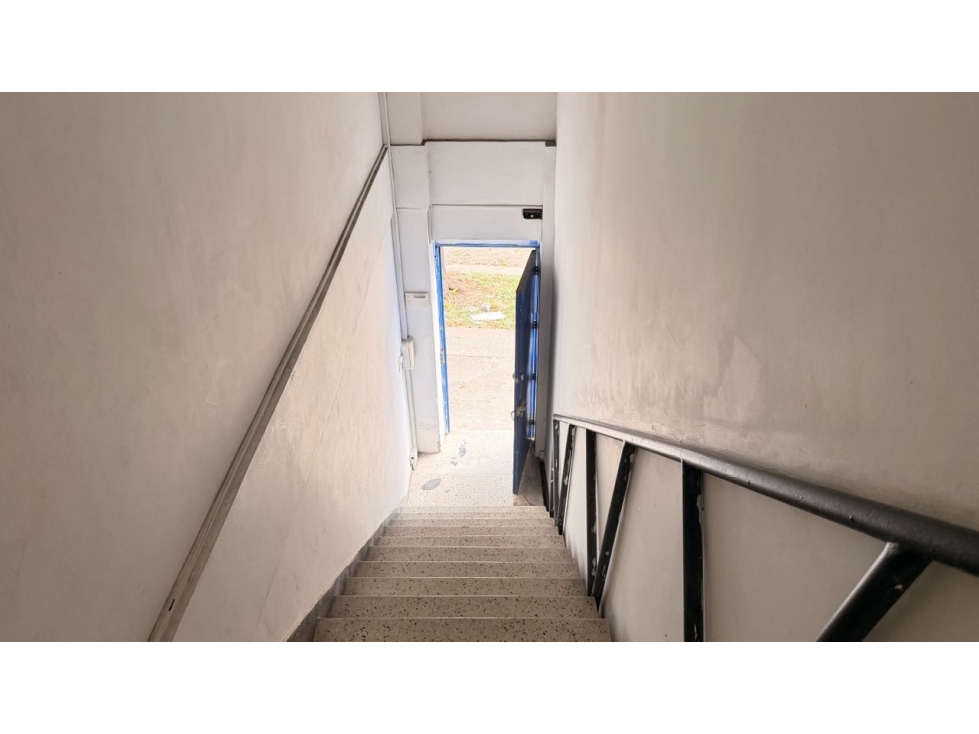 Arriendo oficinas barrio Popular Cali — foto 5
