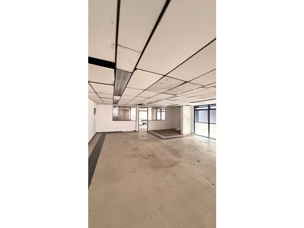 Arriendo oficinas barrio Popular Cali