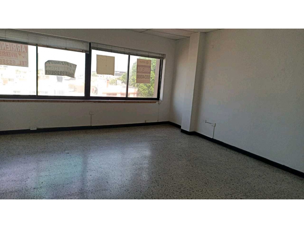 SE ARRIENDA OFICINA EN EL CENTRO HISTÓRICO
