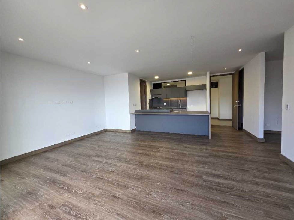 ARRIENDO PARA ESTRENAR APARTAMENTO POBLADO - LOS BALSOS — foto 4