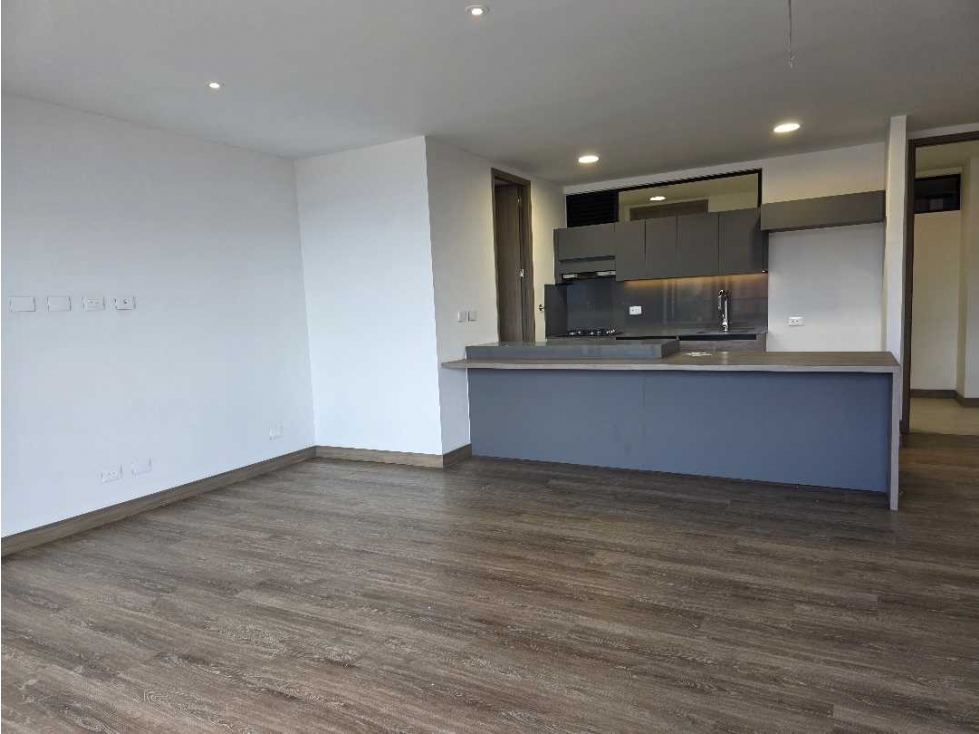 ARRIENDO PARA ESTRENAR APARTAMENTO POBLADO - LOS BALSOS — foto 5