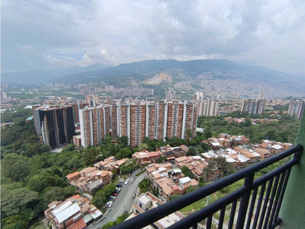 Arriendo para estrenar bello bucaros,3 alcobas,vista a la ciudad
