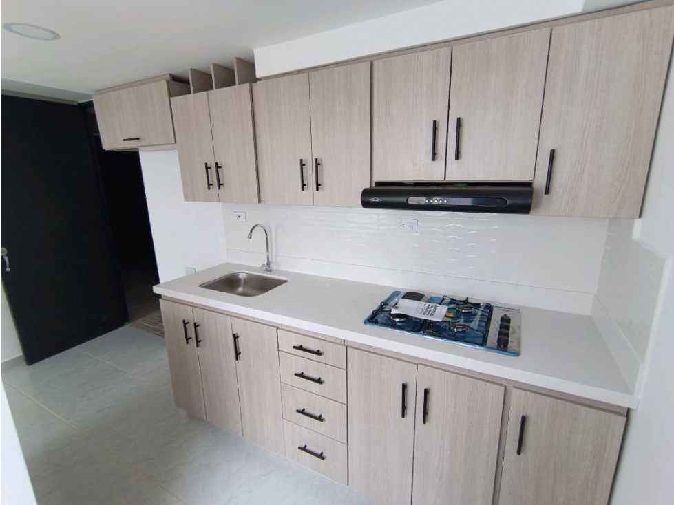 Arriendo para estrenar bello bucaros,3 alcobas,vista a la ciudad — foto 5