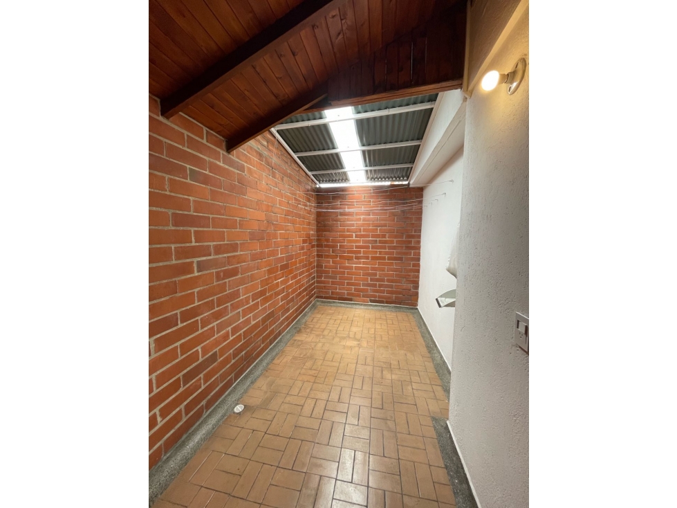 ARRIENDO PENTHOUSE EN LAURELES — foto 5