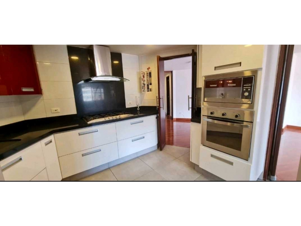 Arriendo PH 3 alcobas 3 garajes cuarto servicio remodelado — foto 6