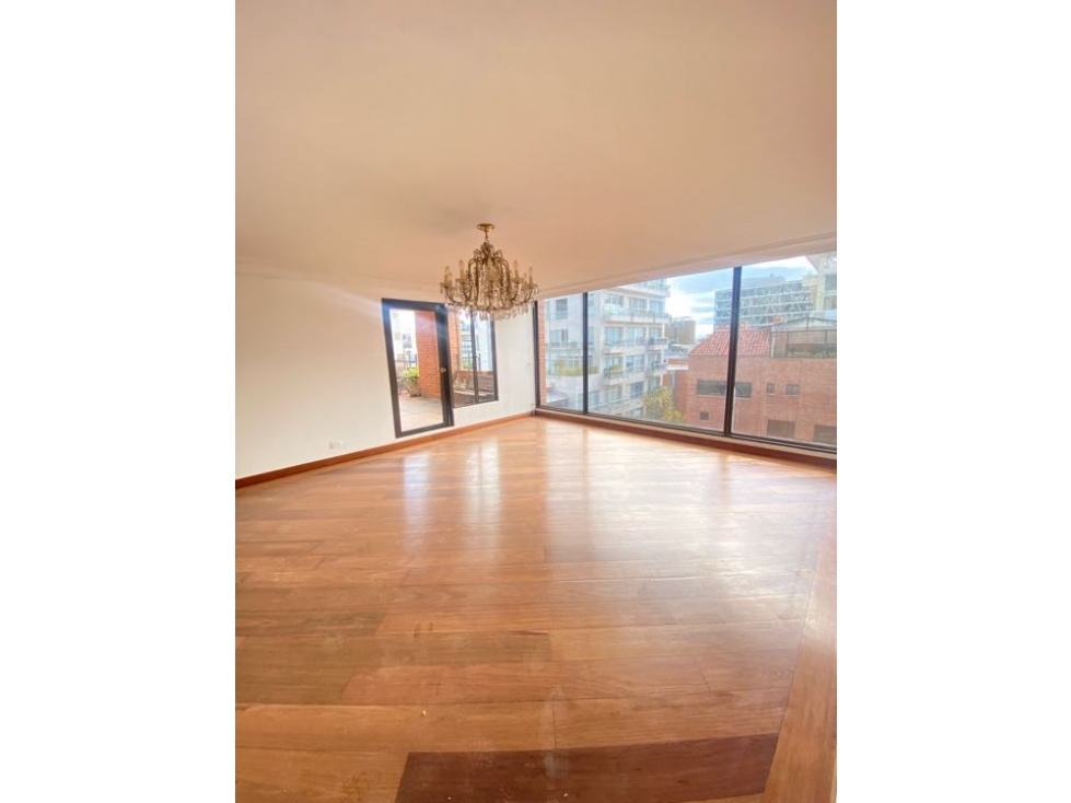 Arriendo PH en el Nogal, triplex, terraza, 4 alcobas con baño — foto 4