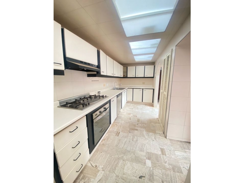 Arriendo PH en el Nogal, triplex, terraza, 4 alcobas con baño — foto 6