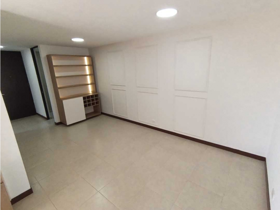 Arriendo poblado loma del indio,3 alcobas,3 baños,parqueadero privado — foto 3