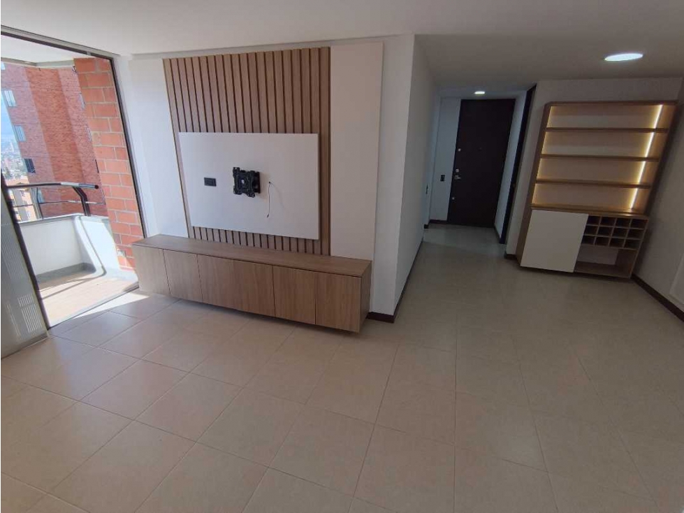 Arriendo poblado loma del indio,3 alcobas,3 baños,parqueadero privado — foto 4