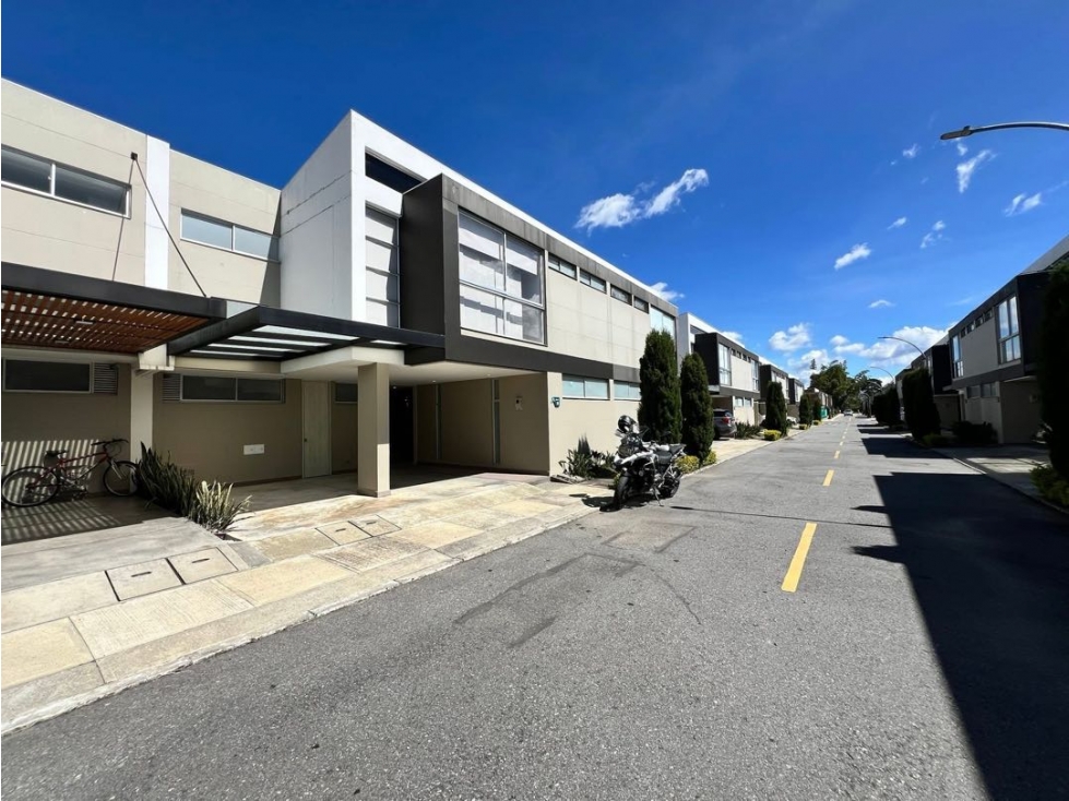 Arriendo Rionegro Llanogrande Gualanday, unidad cerrada