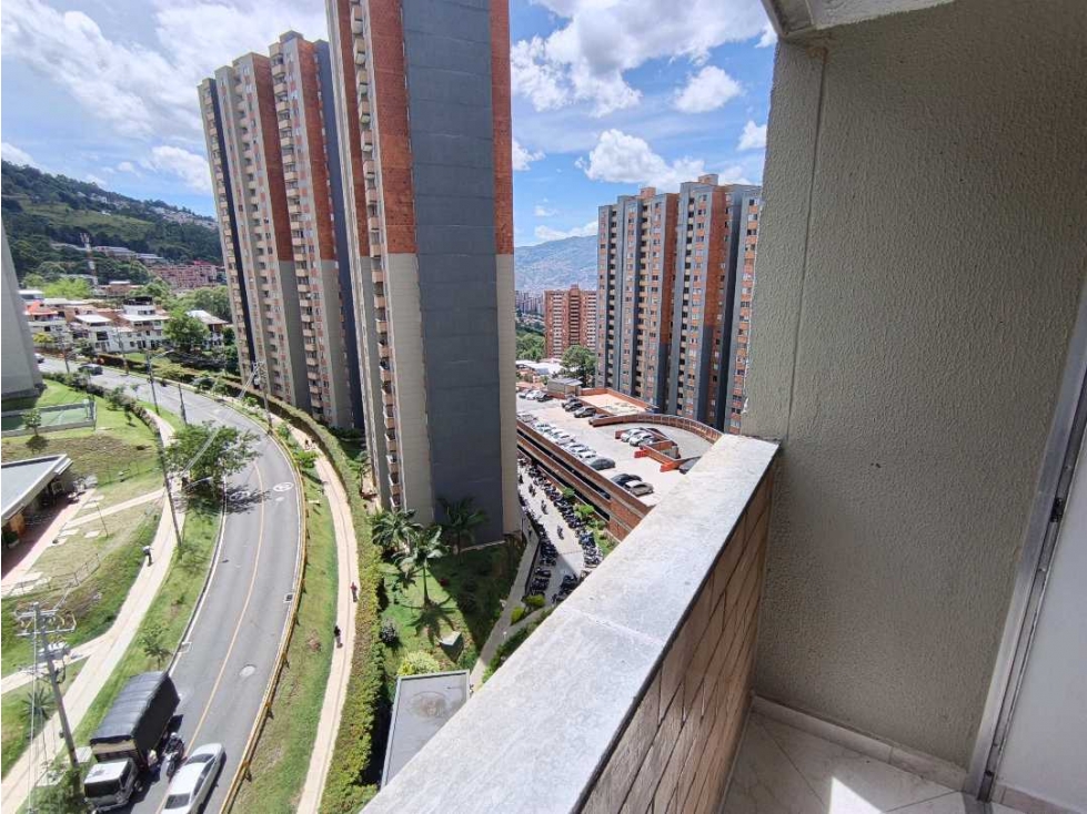 Arriendo robledo unidad luna del valle ,parqueadero privado,3 alcobas — foto 3