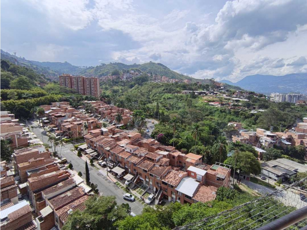 Arriendo rodeo alto,3 alcobas,parqueadero privado,2 balcones,piscina. — foto 4