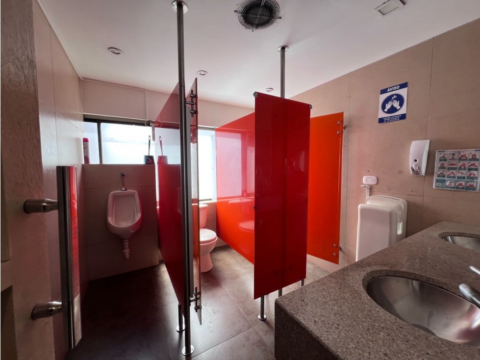 ARRIENDO ROSALES OFICINA 548mts $35 M — foto 3