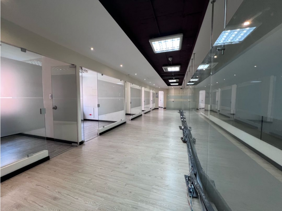 ARRIENDO ROSALES OFICINA 548mts $35 M — foto 4