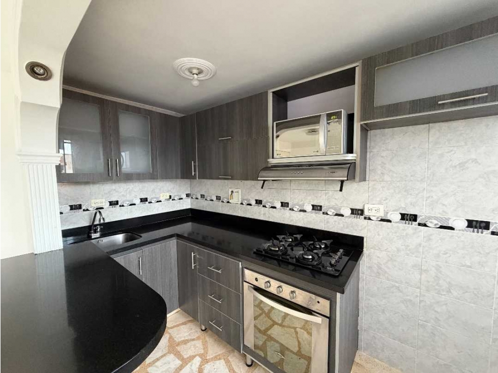 Arriendo san antonio de prado,2 alcobas amplias,piscina — foto 2