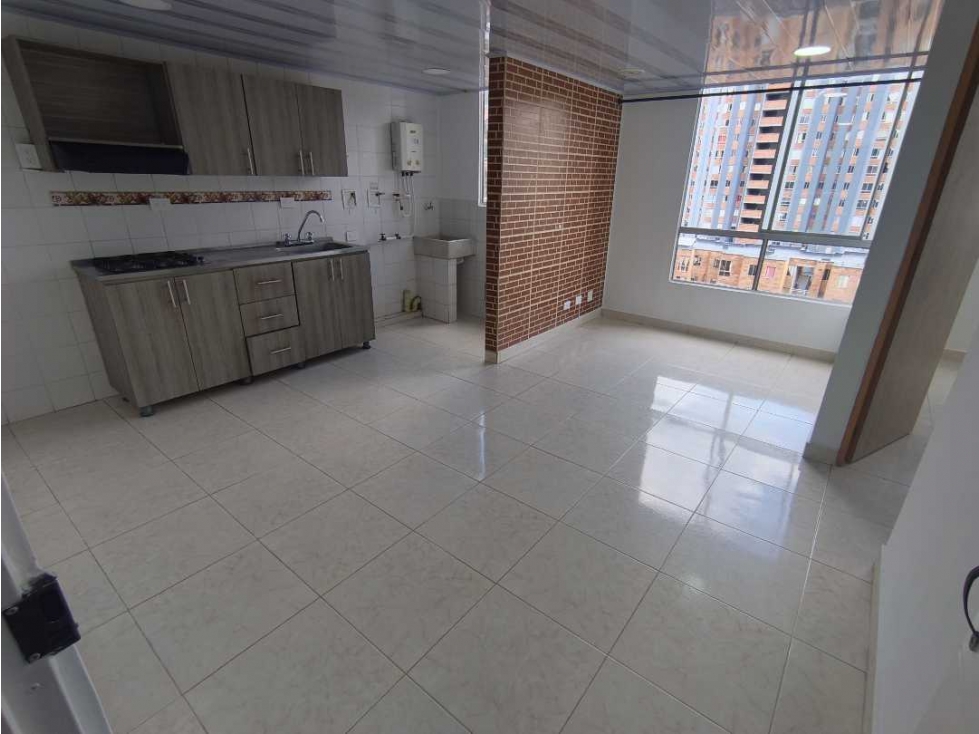 Arriendo san antonio de prado,3 alcobas,piscina,porteria