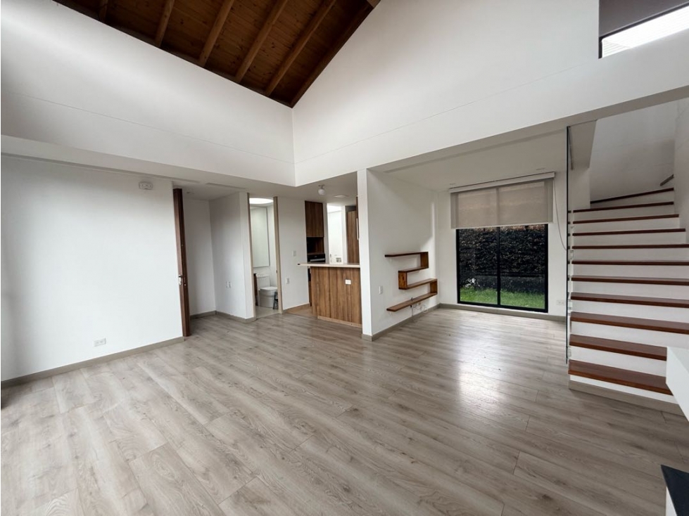 ARRIENDO- VENDO HERMOSA CASA EN CAJICA UN NIVEL — foto 3