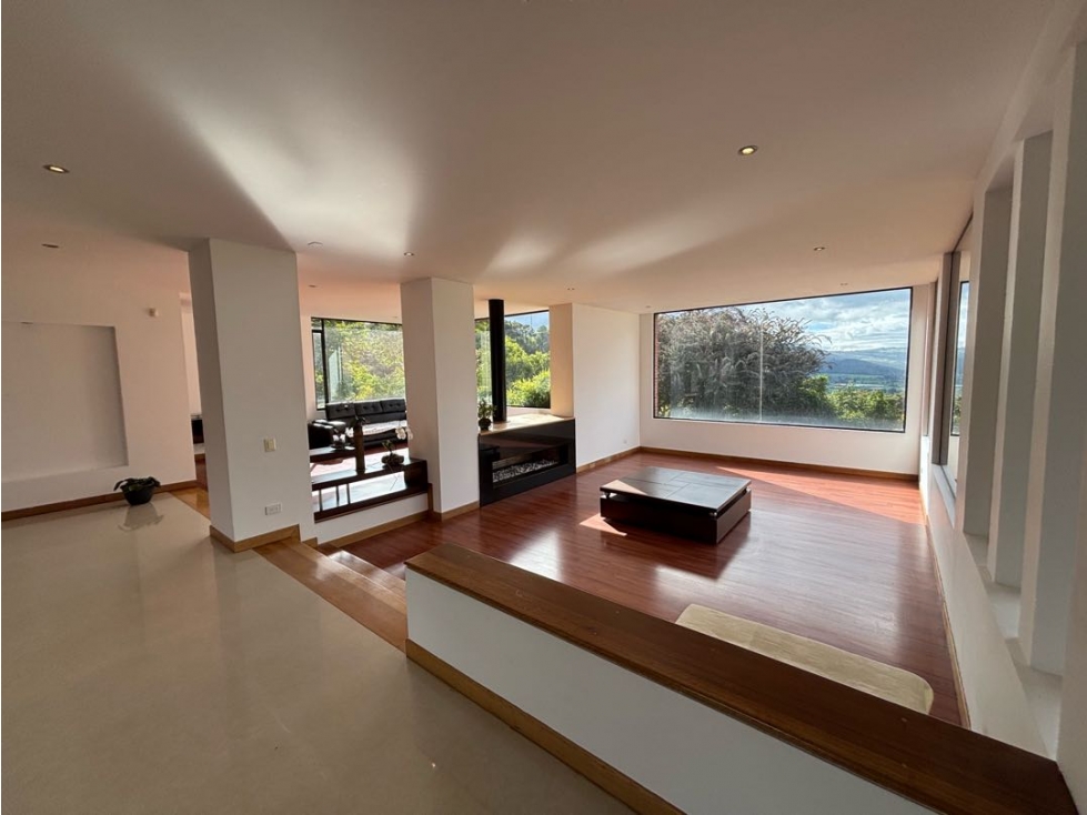 Arriendo y venta. Conjunto. Vereda San José la Calera. 4 habs. 530mts