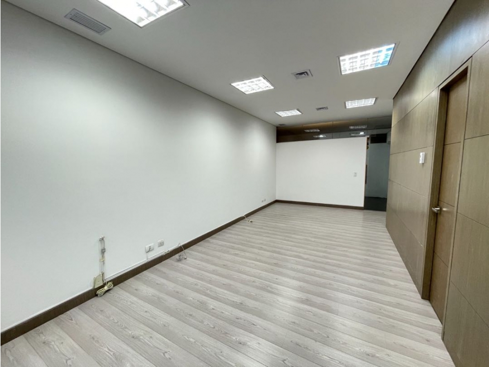 Venta de Oficina en Ciudad Del Río - Medellín