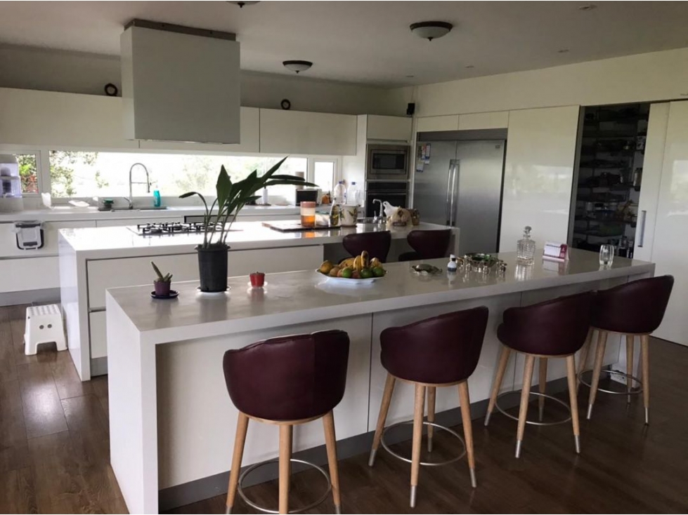 Arriendo y venta, Valle Alto La Calera, 600mts, 4 habs