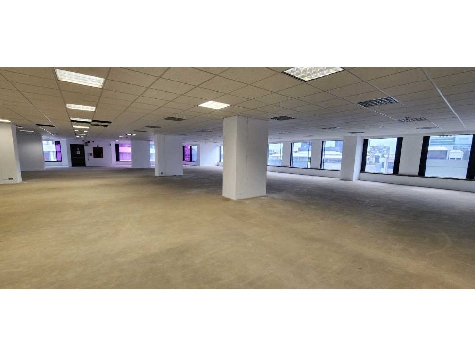 ARRIENDO OFICINA 358m2 TORRE EMPRESARIAL OBRA GRIS CHICO — foto 3