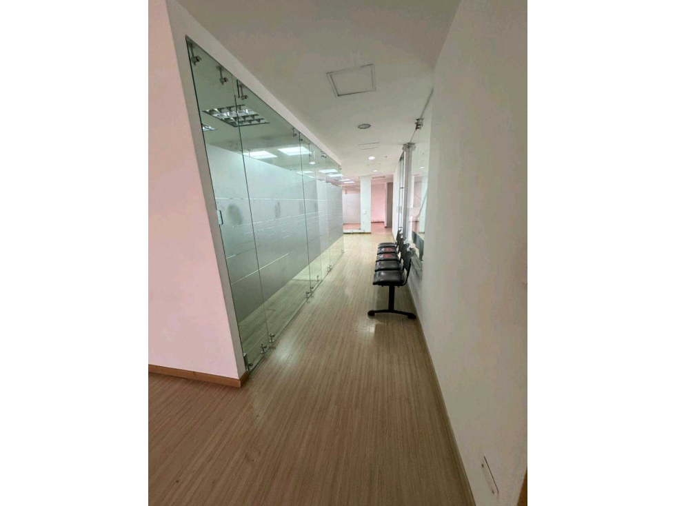 ARRIENDO-VENDO OFICINAS CHICÓ — foto 6