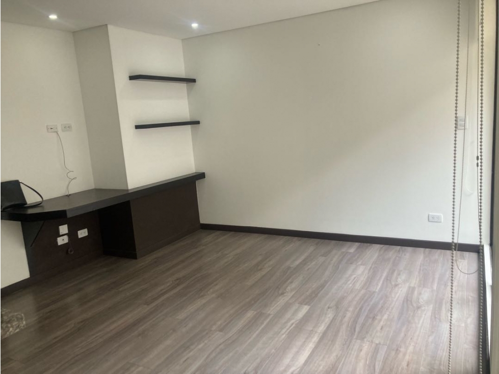ARRIENDO-VENTA APARATAESTUDIO EN BELMIRA-CEDRITOS — foto 4