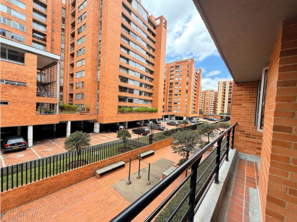 ARRIENFO APARTAMENTO REMODELADO EN CONJUNTO CERRADO EN BELMIRA