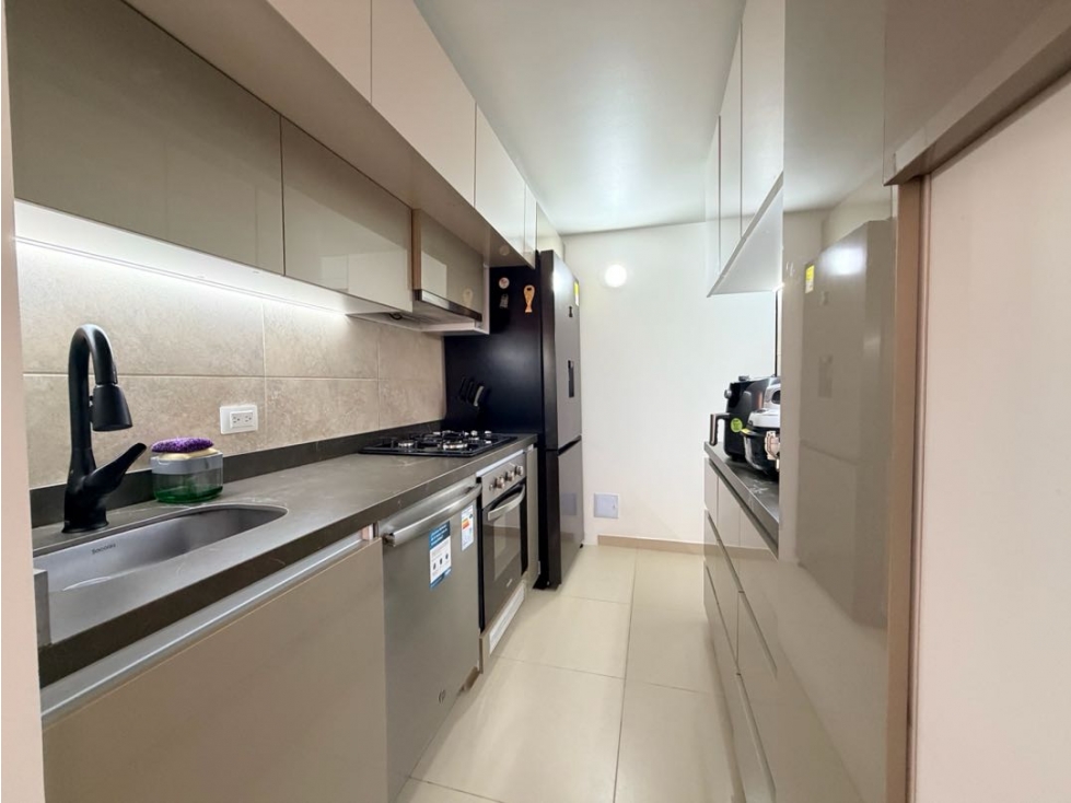 ARRIENFO APARTAMENTO REMODELADO EN CONJUNTO CERRADO EN BELMIRA — foto 6