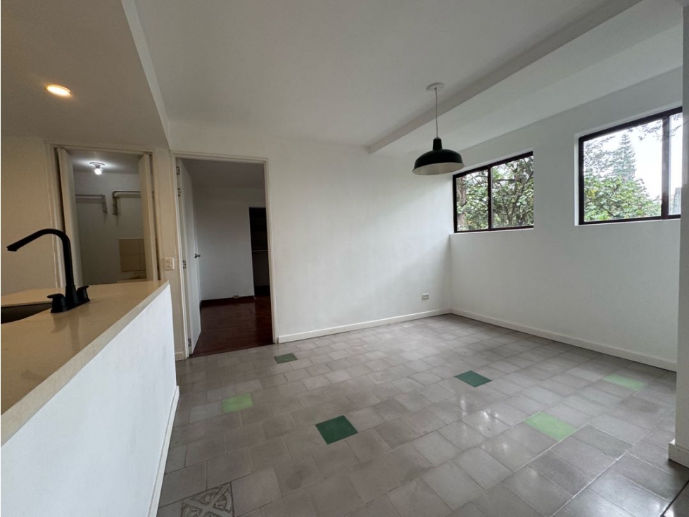 Arrriendo acogedor apartamento duplex 1 hab más oficina sector ces — foto 2