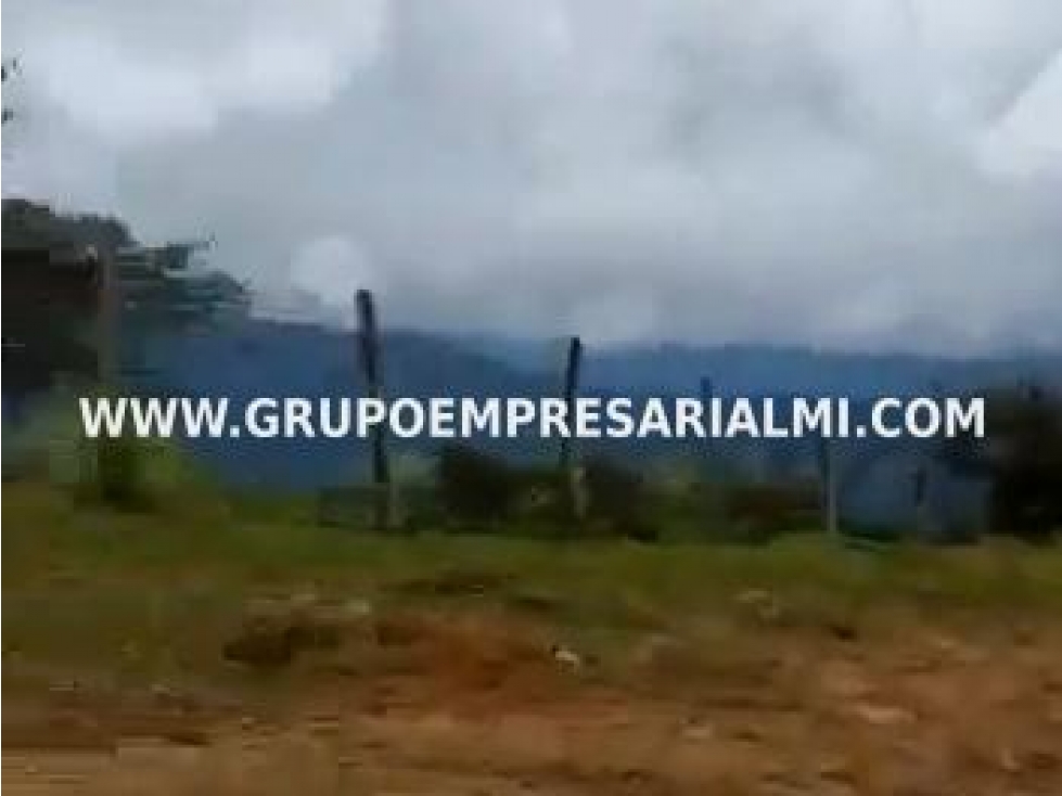 ATRACTIVO LOTE EN VENTA - SECTOR LOMA HERMOSA COD: 30398 - 4