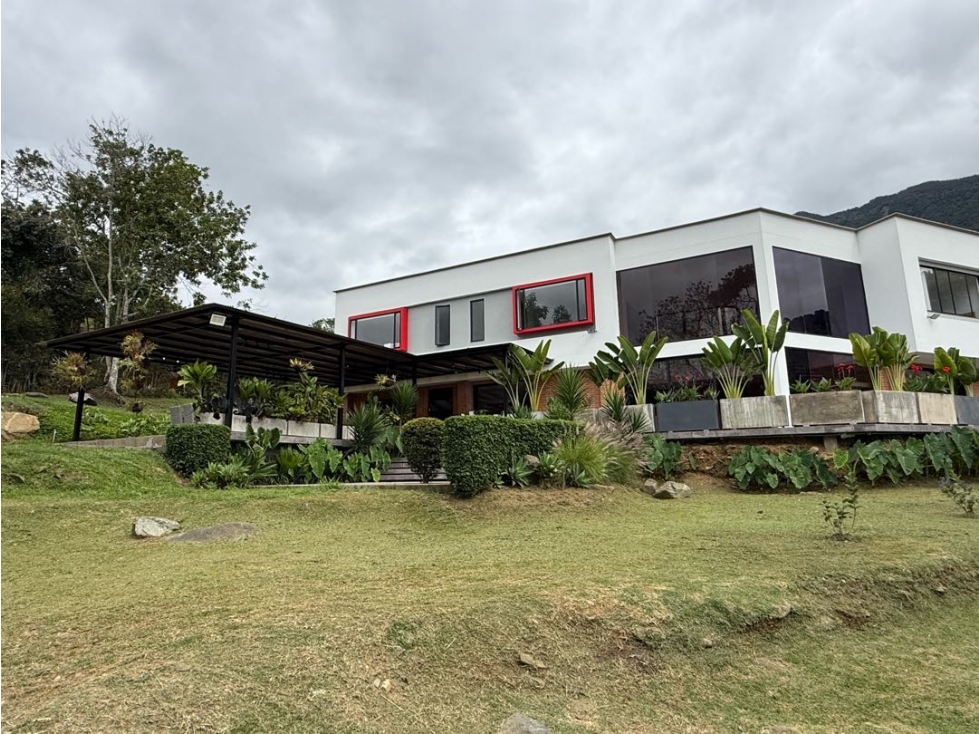 BAJO DE PRECIO CASA EN VENTA O ARRIENDO EN COPACABANA — foto 3