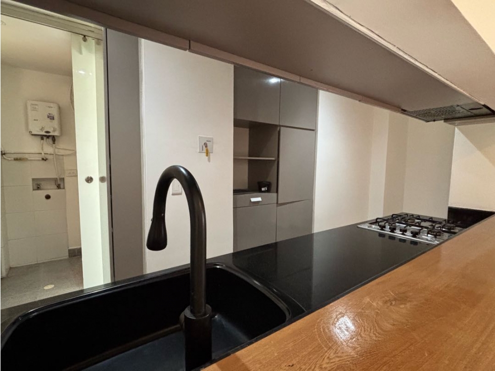 Venta de Apartamento con Terraza en la Loma de Los Balsos Poblado — foto 4
