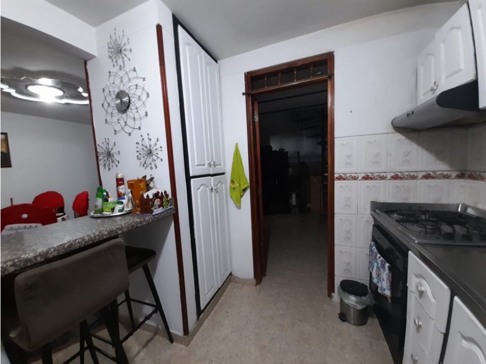 Casa de dos pisos en venta - Barrio Altamira Palmira Valle Colombia — foto 6